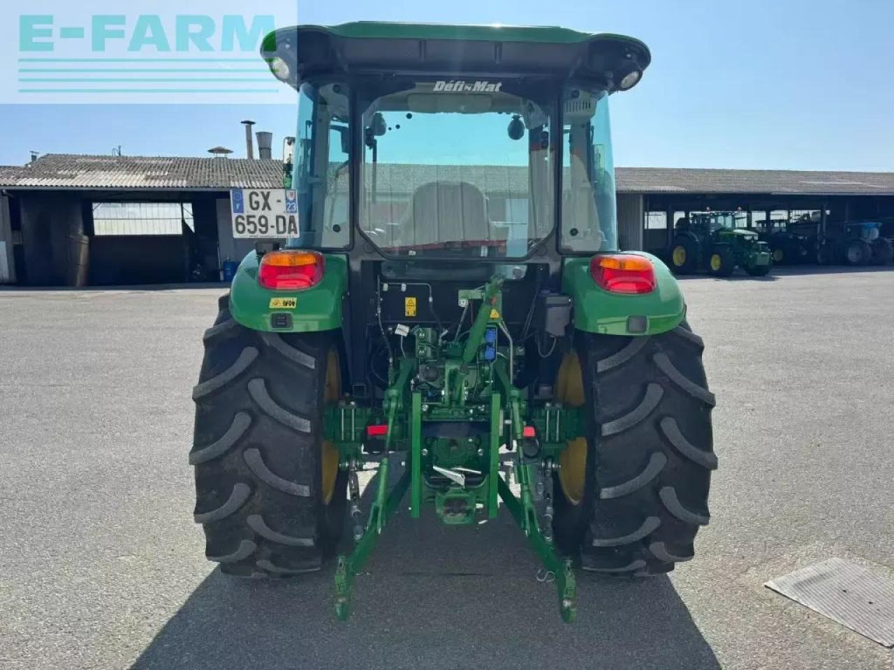 John Deere 5075e - Трактор: фото 5 John Deere 5075e - Трактор: фото 5
