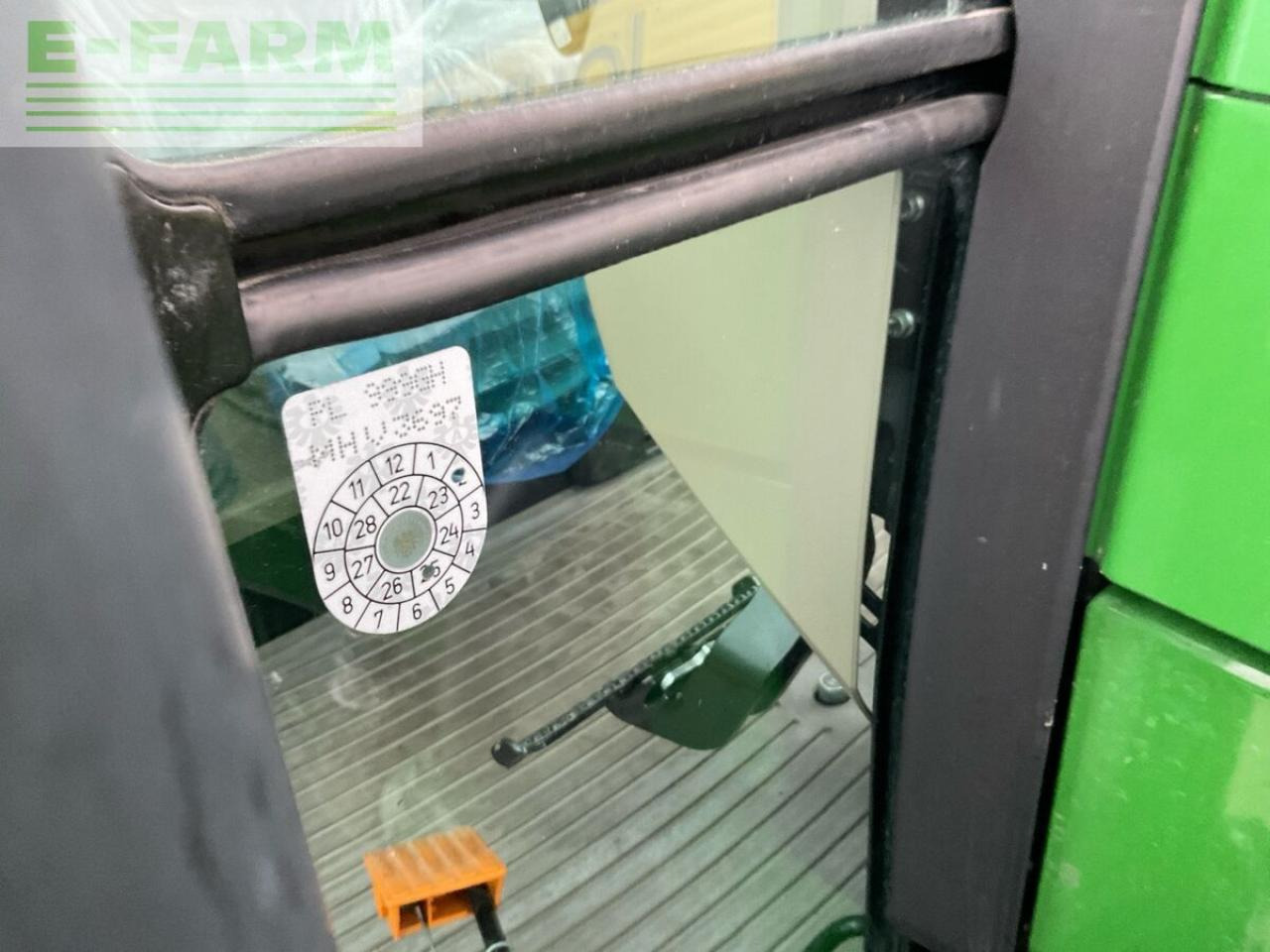 Трактор John Deere 5115 m: фото 22