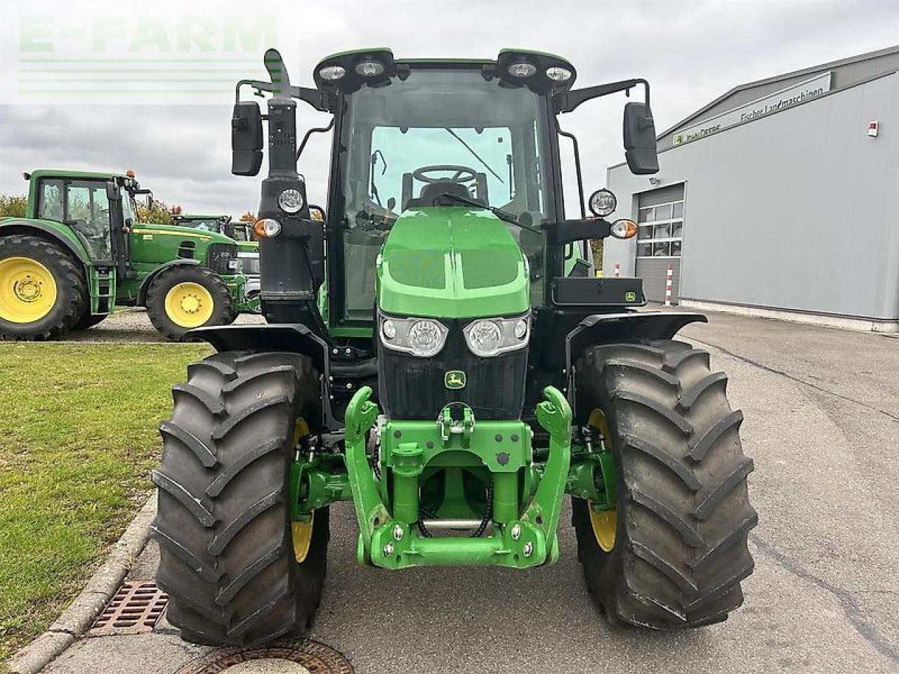 John Deere 6090m - Трактор: фото 3 John Deere 6090m - Трактор: фото 3
