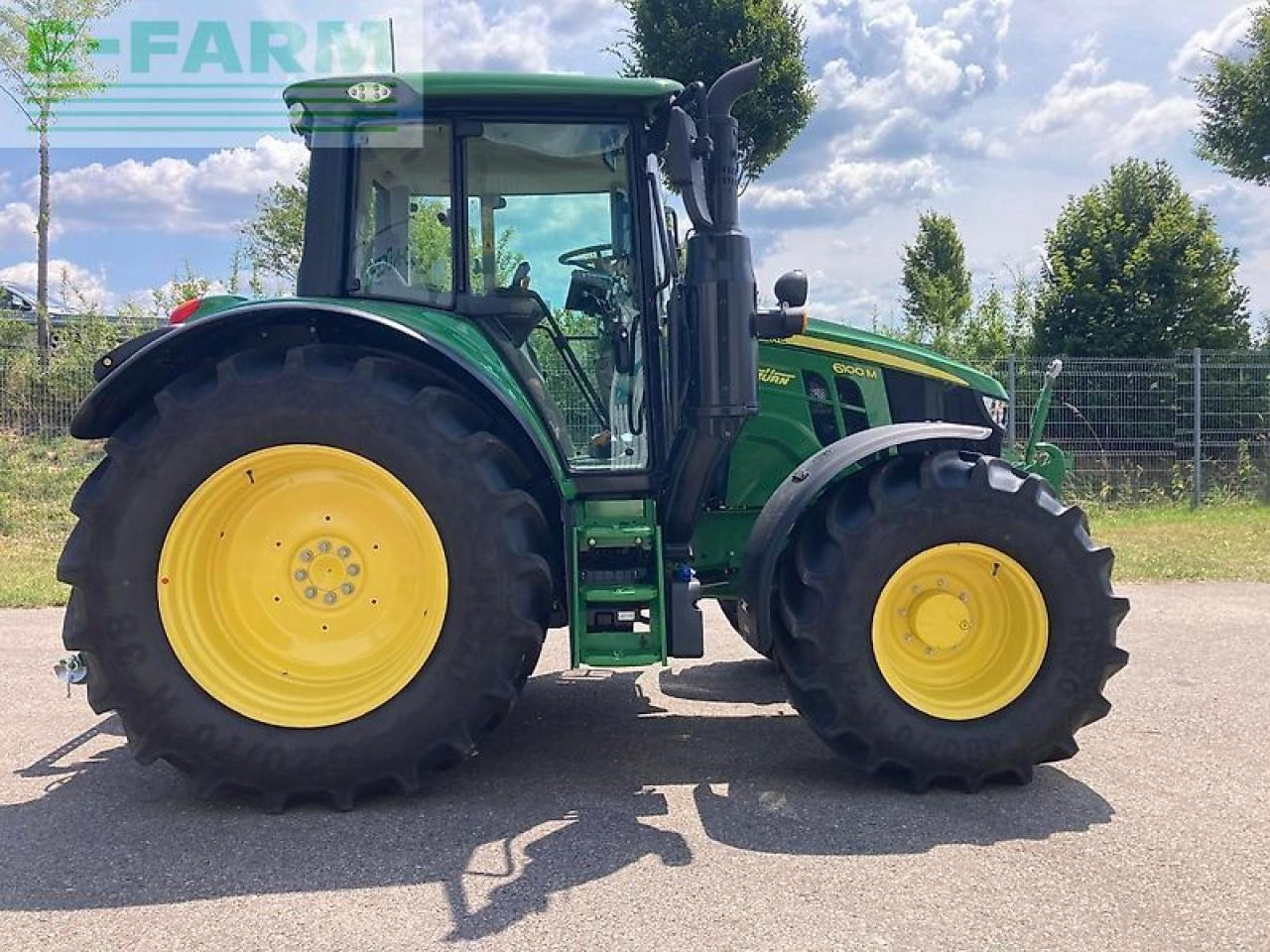 John Deere 6100m - Трактор: фото 2 John Deere 6100m - Трактор: фото 2