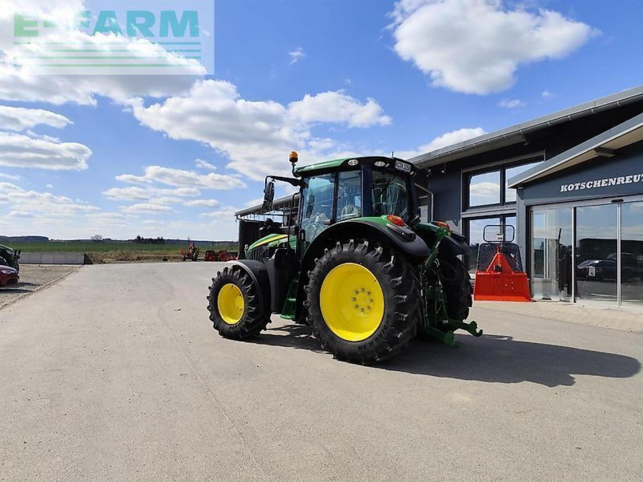 Трактор John Deere 6100m: фото 6 Трактор John Deere 6100m: фото 6