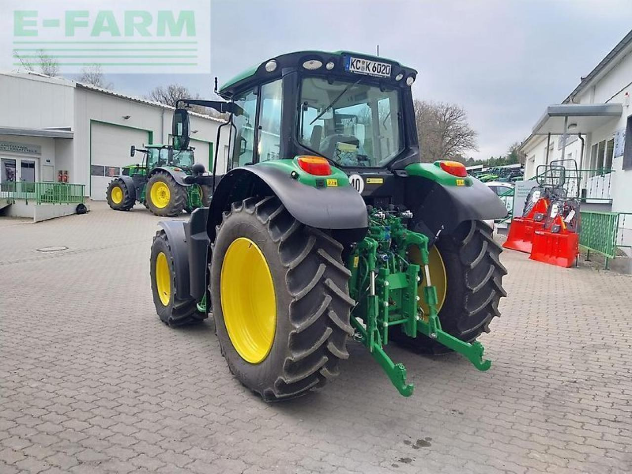 John Deere 6120m - Трактор: фото 4 John Deere 6120m - Трактор: фото 4