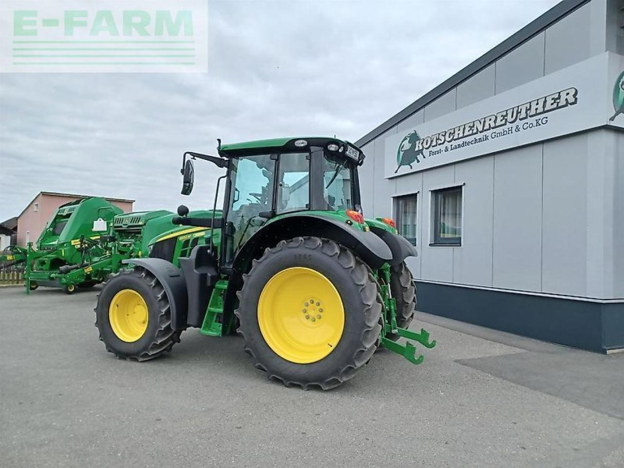 John Deere 6120m - Трактор: фото 2 John Deere 6120m - Трактор: фото 2