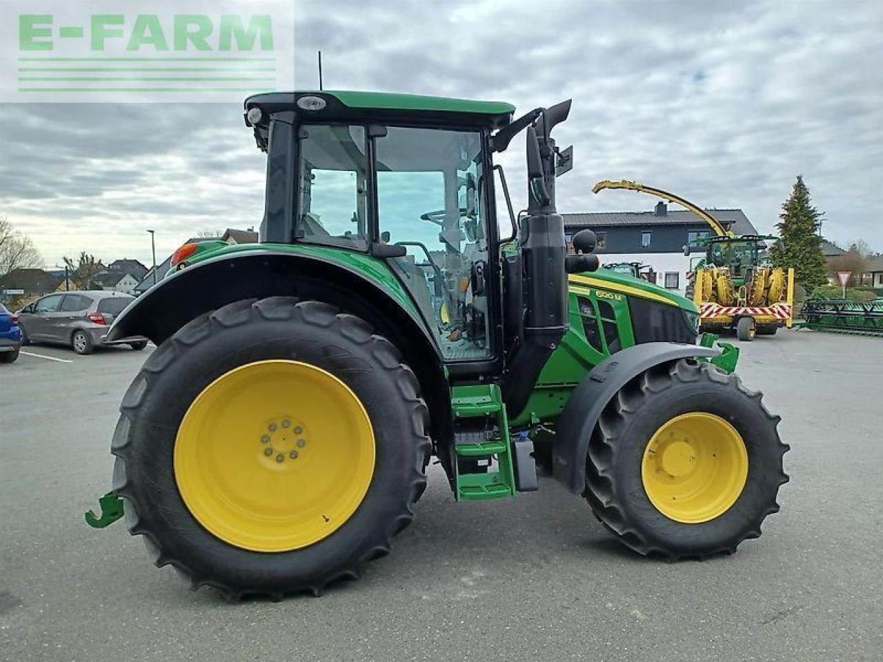 John Deere 6120m - Трактор: фото 3 John Deere 6120m - Трактор: фото 3
