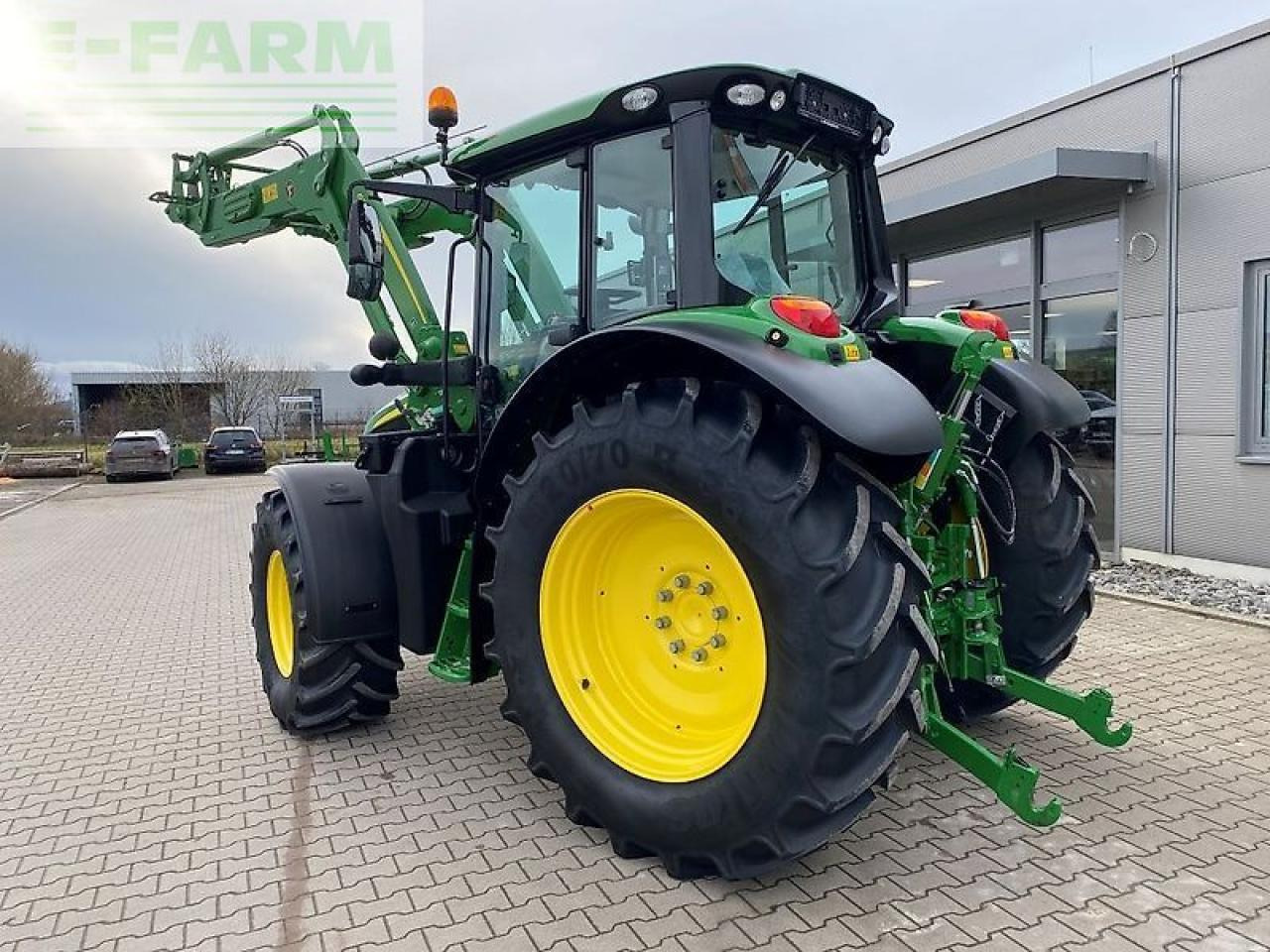 John Deere 6120m mit frontlader 623r - Трактор: фото 4 John Deere 6120m mit frontlader 623r - Трактор: фото 4