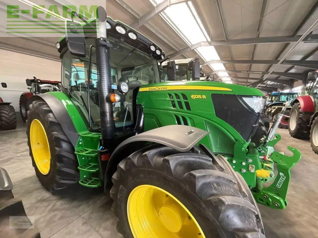 John Deere 6125 r - Трактор: фото 3 John Deere 6125 r - Трактор: фото 3