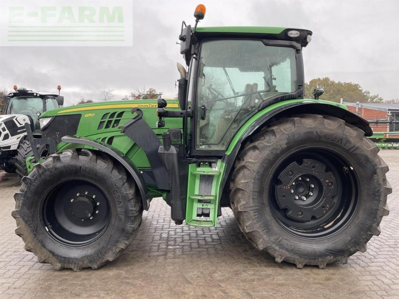 John Deere 6150r - Трактор: фото 4 John Deere 6150r - Трактор: фото 4