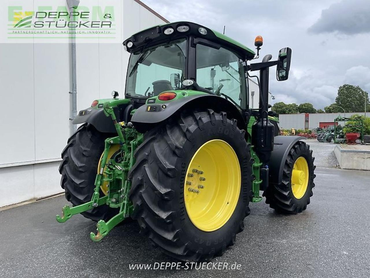 John Deere 6155r - Трактор: фото 2 John Deere 6155r - Трактор: фото 2