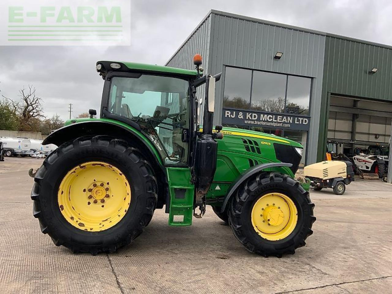 John Deere 6155r tractor (st25016) - Трактор: фото 2 John Deere 6155r tractor (st25016) - Трактор: фото 2