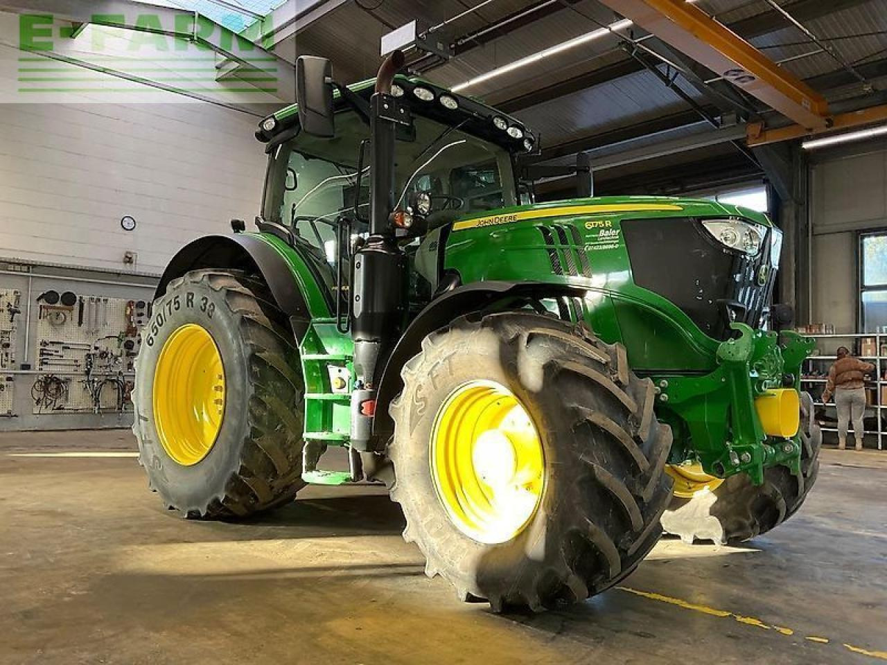 John Deere 6175 r - Трактор: фото 2 John Deere 6175 r - Трактор: фото 2