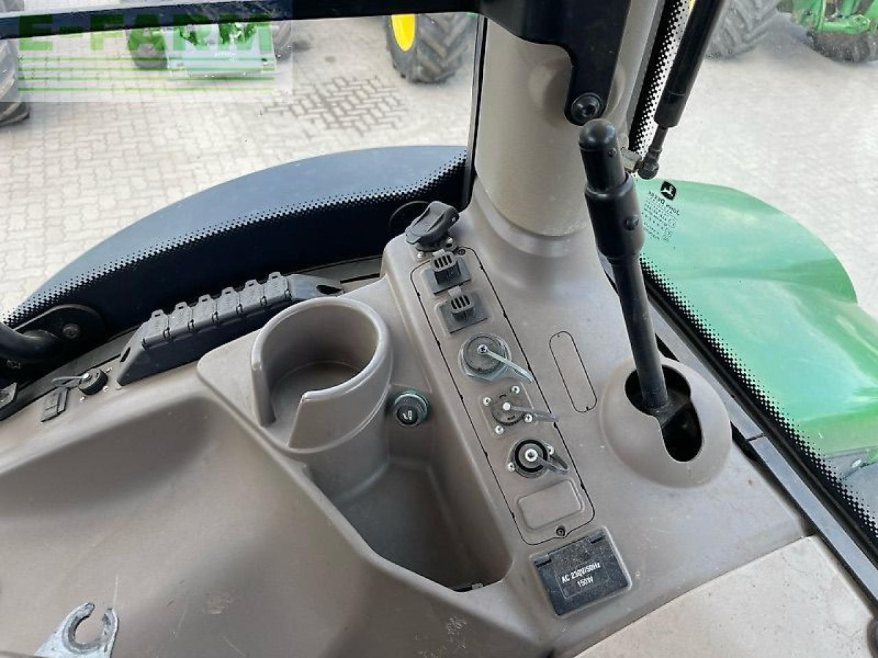 Трактор John Deere 6175 r: фото 17