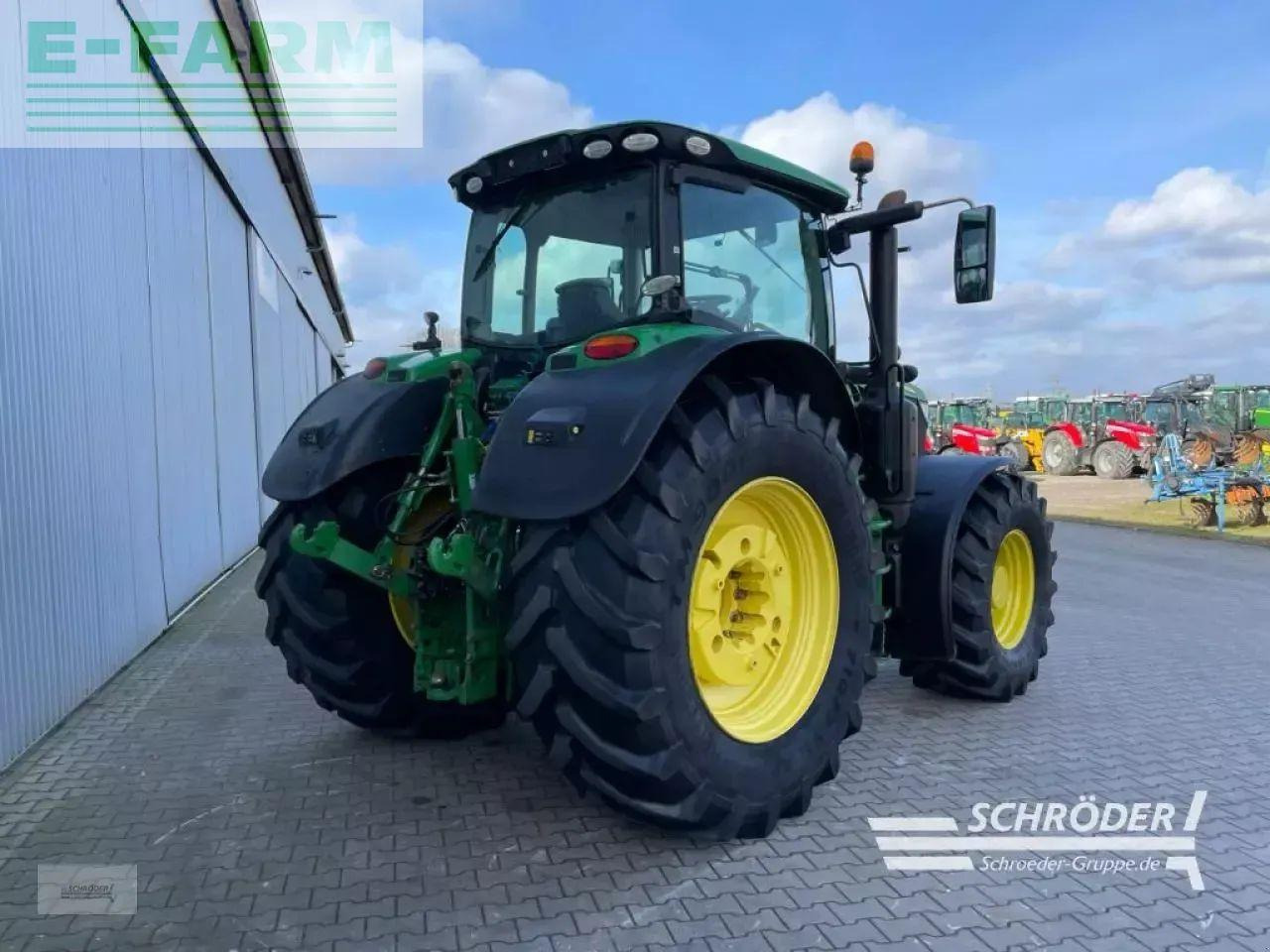 Трактор John Deere 6175 r: фото 16