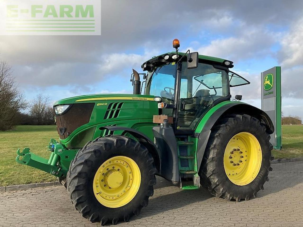 John Deere 6190r - Трактор: фото 1 John Deere 6190r - Трактор: фото 1