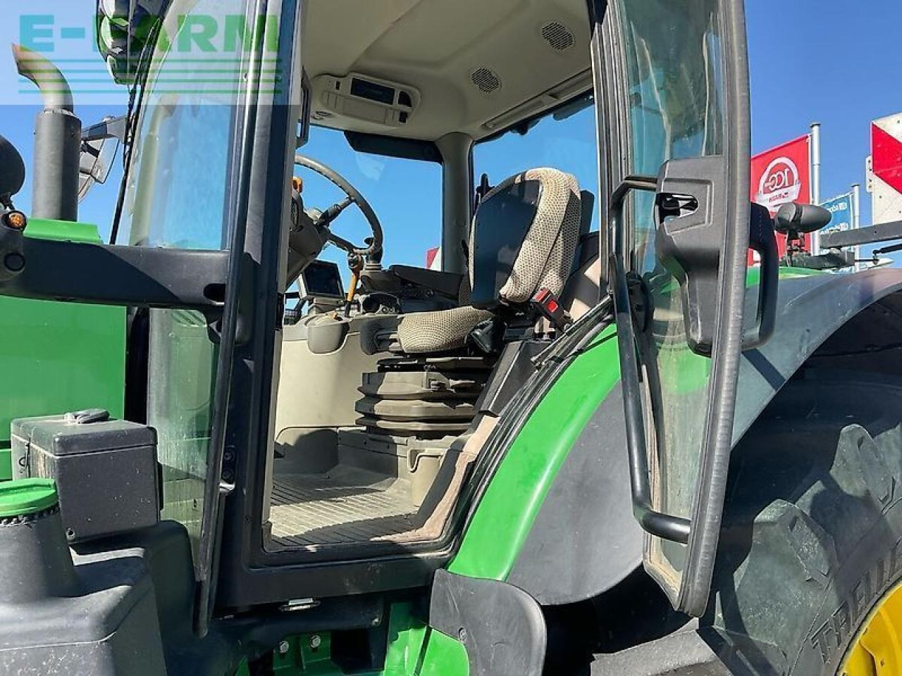 John Deere 6195r - Трактор: фото 5 John Deere 6195r - Трактор: фото 5