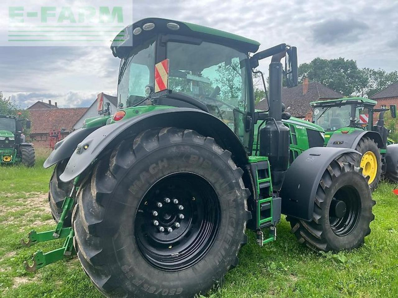 John Deere 6230r - Трактор: фото 4 John Deere 6230r - Трактор: фото 4