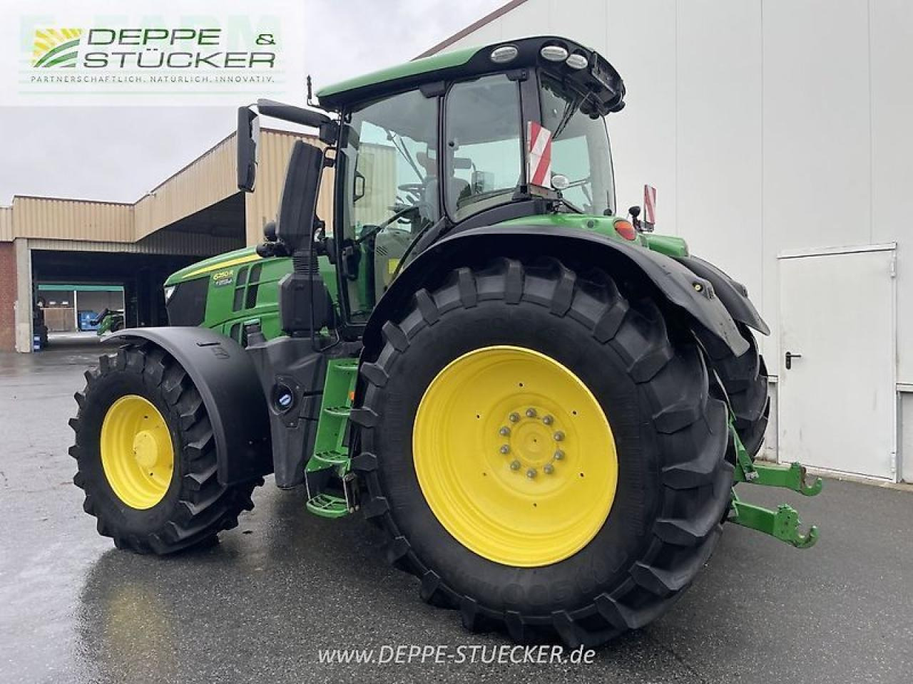 Трактор John Deere 6250r: фото 10