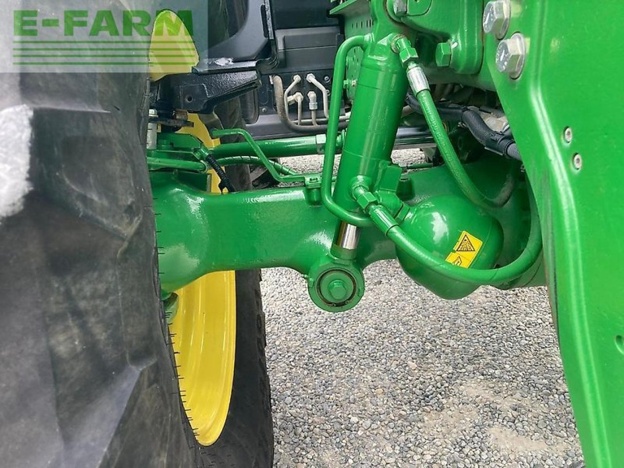Трактор John Deere 6250r: фото 10
