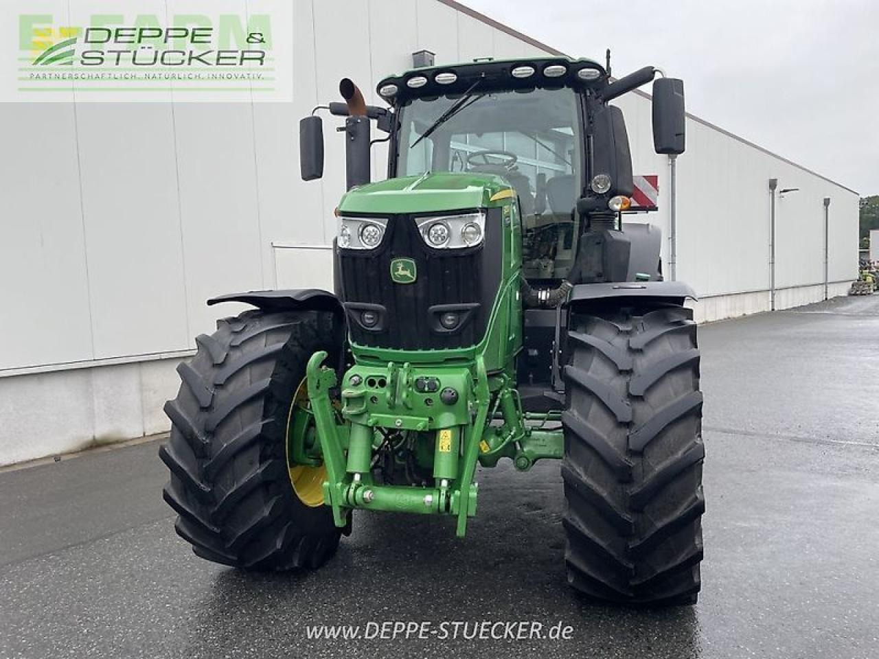 Трактор John Deere 6250r: фото 12