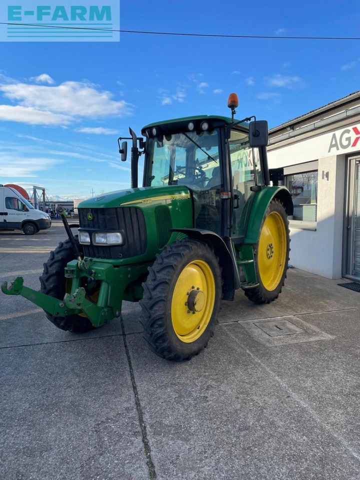 John Deere 6320 premium - Трактор: фото 4 John Deere 6320 premium - Трактор: фото 4