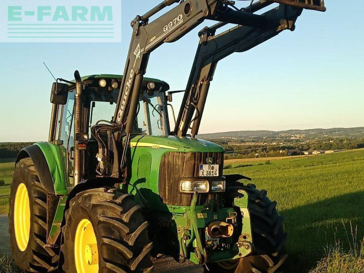 John Deere 6820 - Трактор: фото 1 John Deere 6820 - Трактор: фото 1
