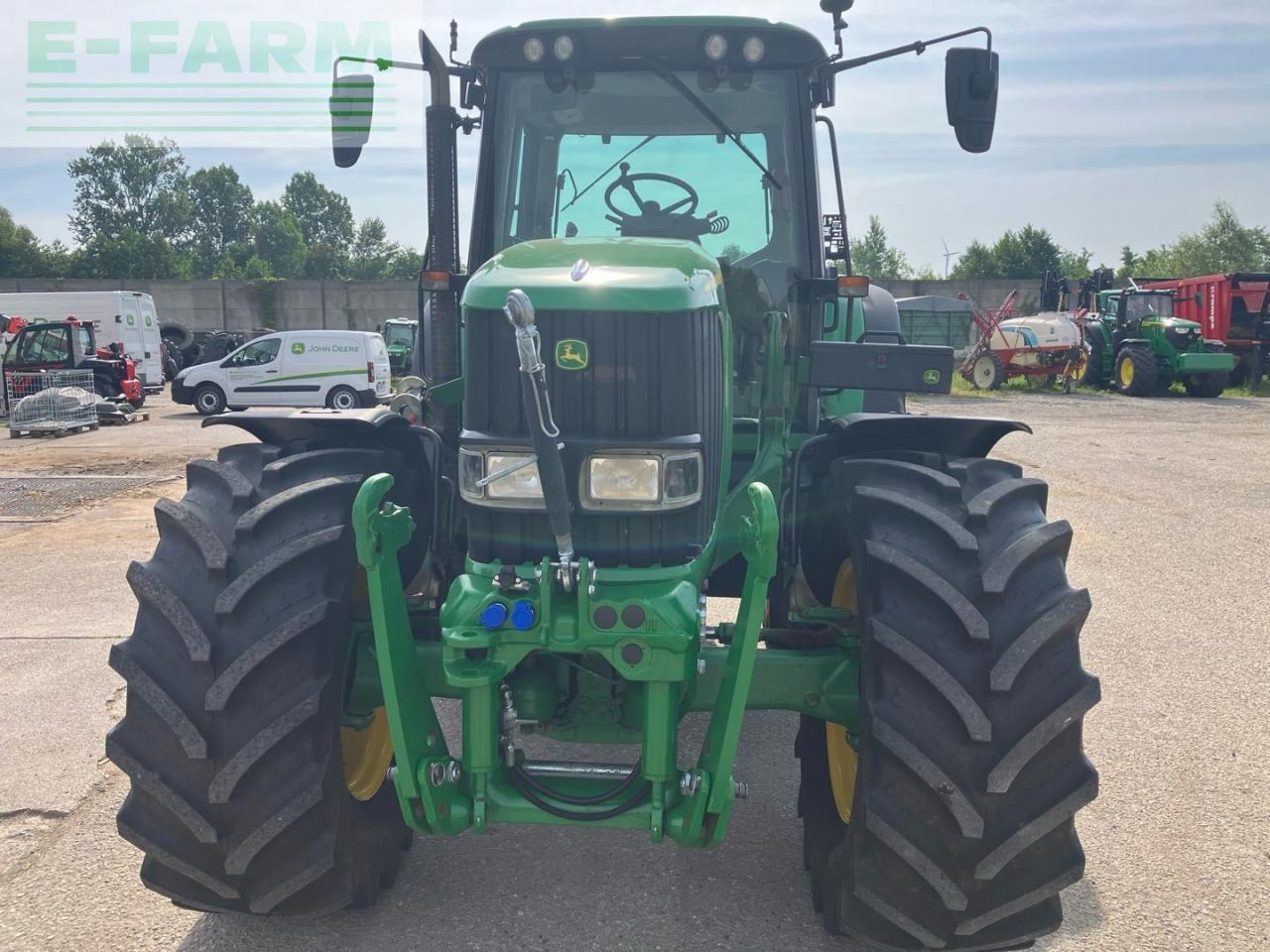 John Deere 6820 Premium - Трактор: фото 3 John Deere 6820 Premium - Трактор: фото 3