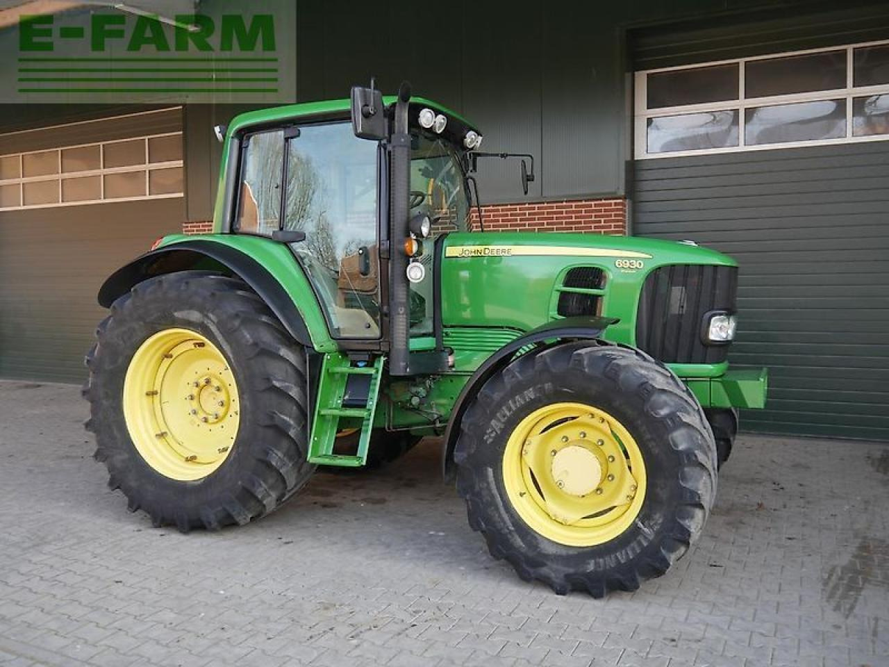 John Deere 6930 premium autopowr - Трактор: фото 1 John Deere 6930 premium autopowr - Трактор: фото 1