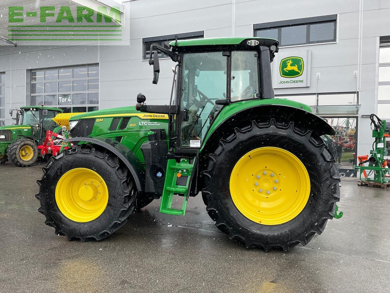 John Deere 6M 150 - Трактор: фото 2 John Deere 6M 150 - Трактор: фото 2