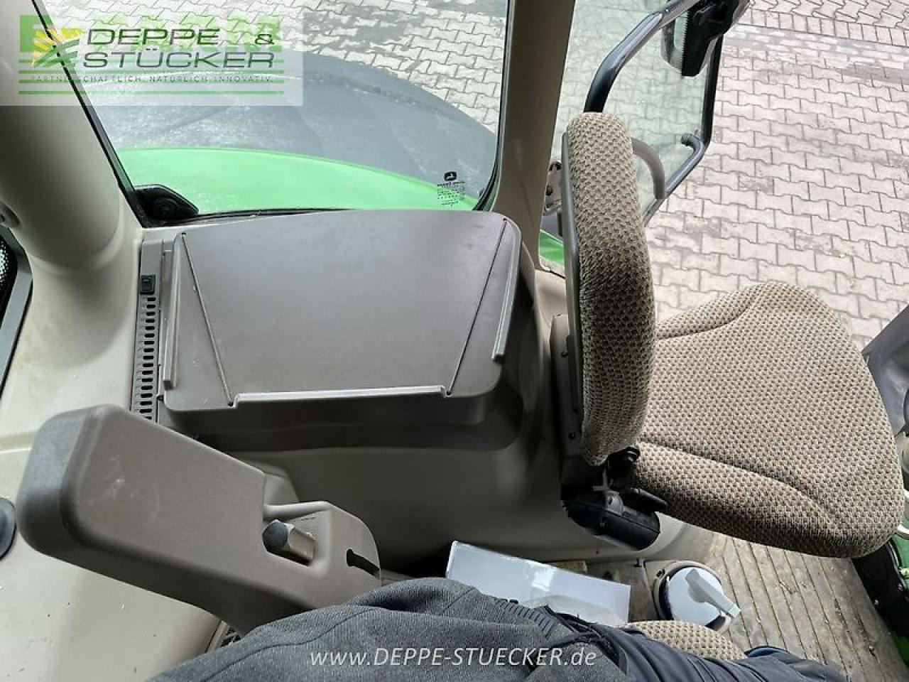 John Deere 6r 175 - Трактор: фото 2 John Deere 6r 175 - Трактор: фото 2