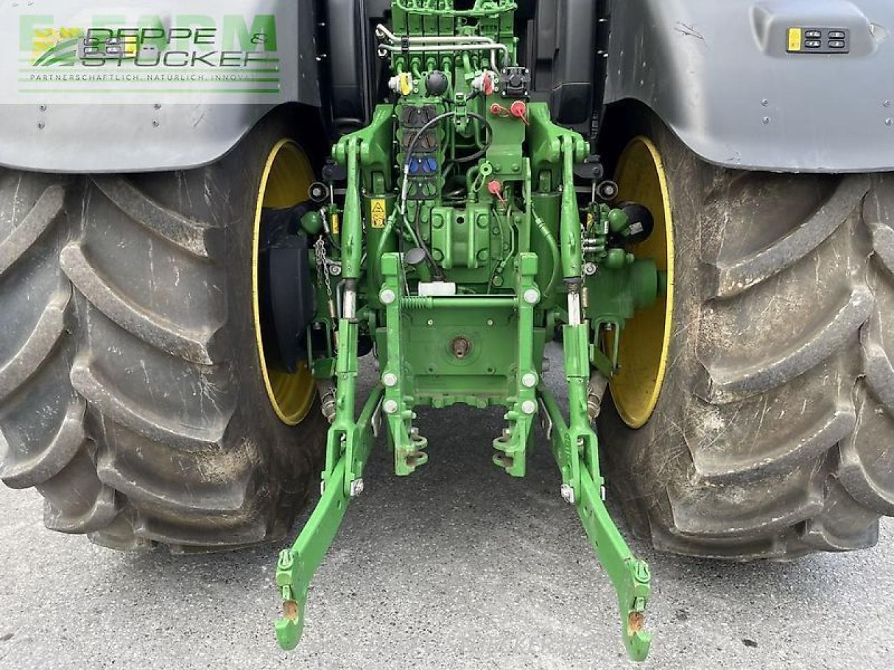 John Deere 6r 175 - Трактор: фото 5 John Deere 6r 175 - Трактор: фото 5