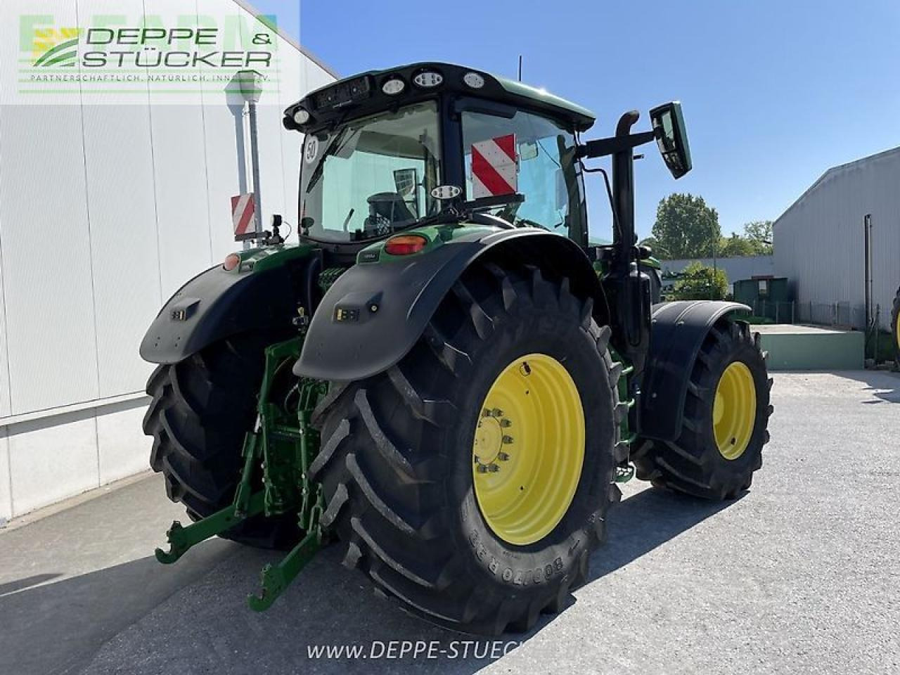 John Deere 6r 195 - Трактор: фото 2 John Deere 6r 195 - Трактор: фото 2