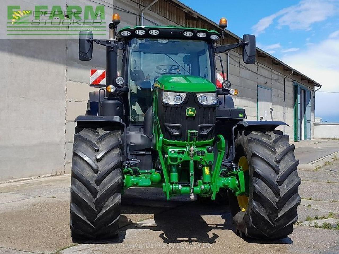 John Deere 6r 215 - Трактор: фото 5 John Deere 6r 215 - Трактор: фото 5