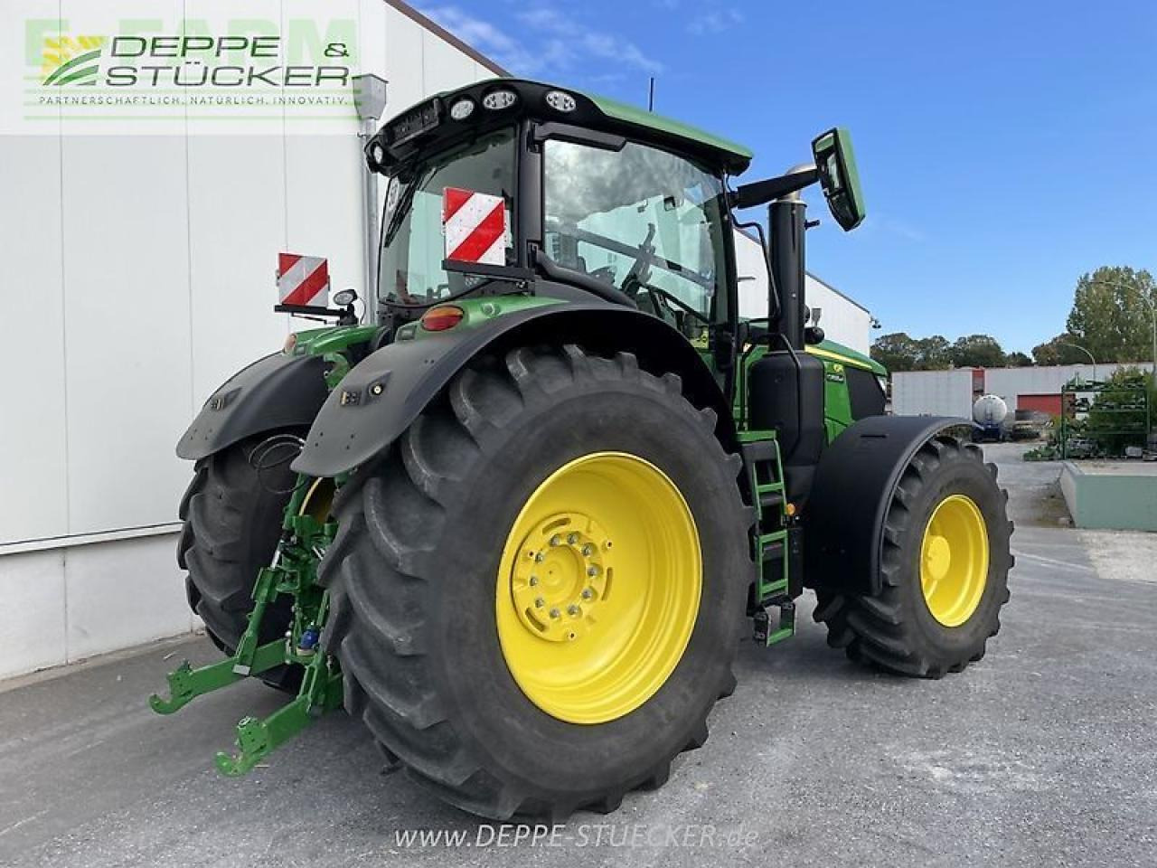 John Deere 6r 250 - Трактор: фото 2 John Deere 6r 250 - Трактор: фото 2