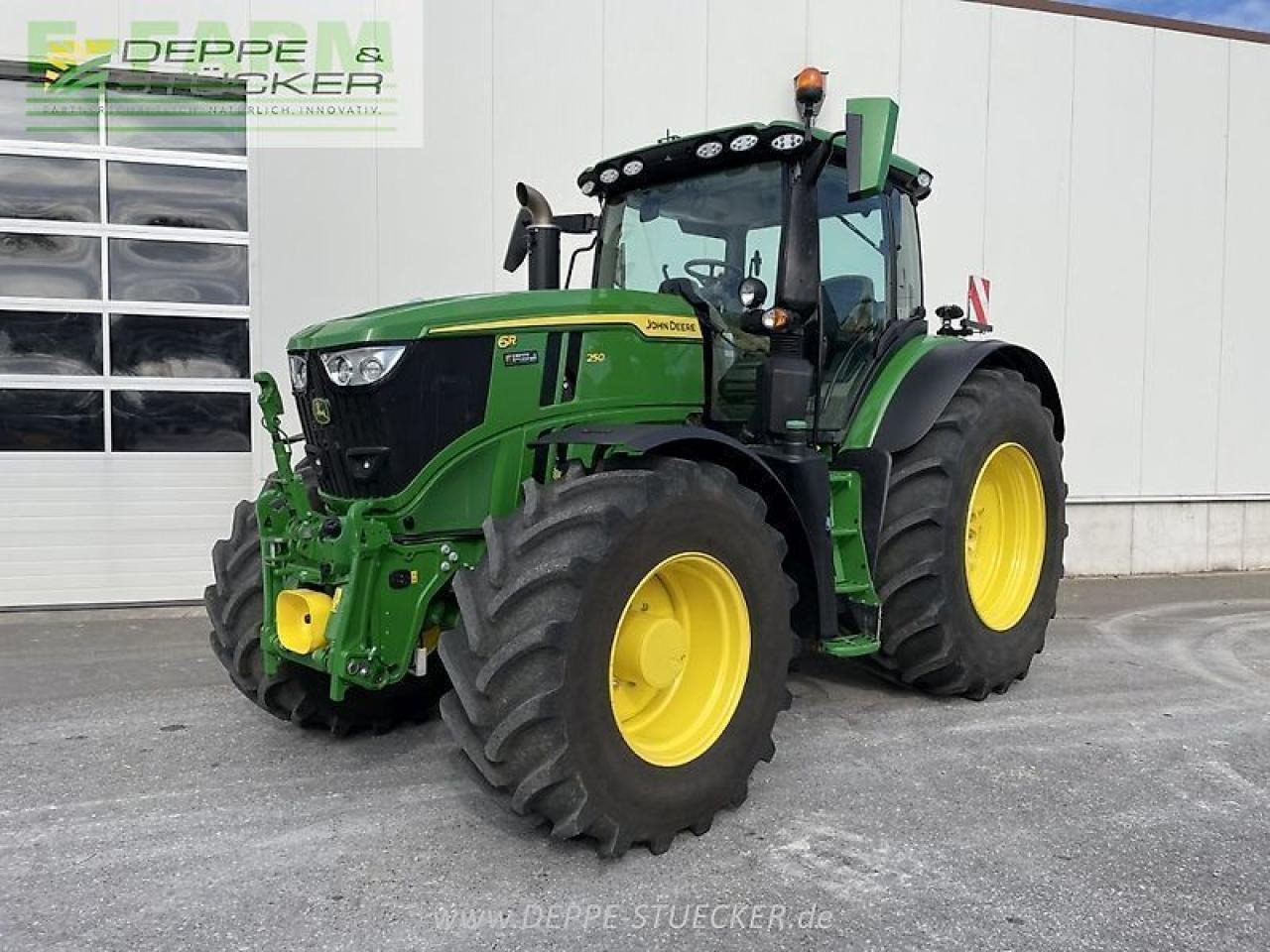 John Deere 6r 250 - Трактор: фото 1 John Deere 6r 250 - Трактор: фото 1