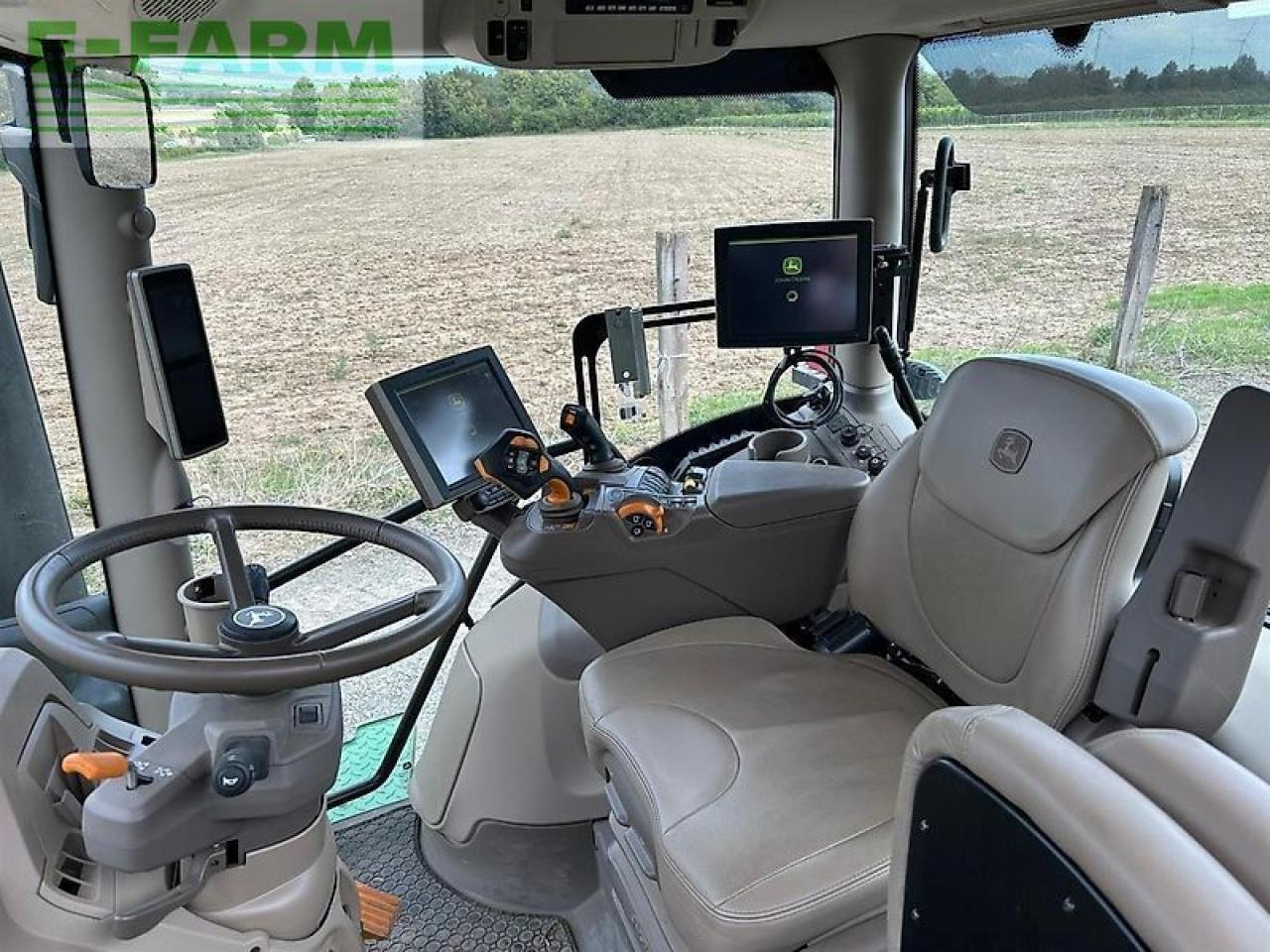 John Deere 6r 250 - Трактор: фото 3 John Deere 6r 250 - Трактор: фото 3