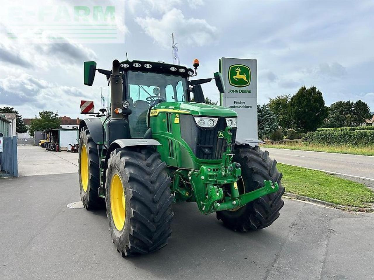 John Deere 6r 250 - Трактор: фото 1 John Deere 6r 250 - Трактор: фото 1