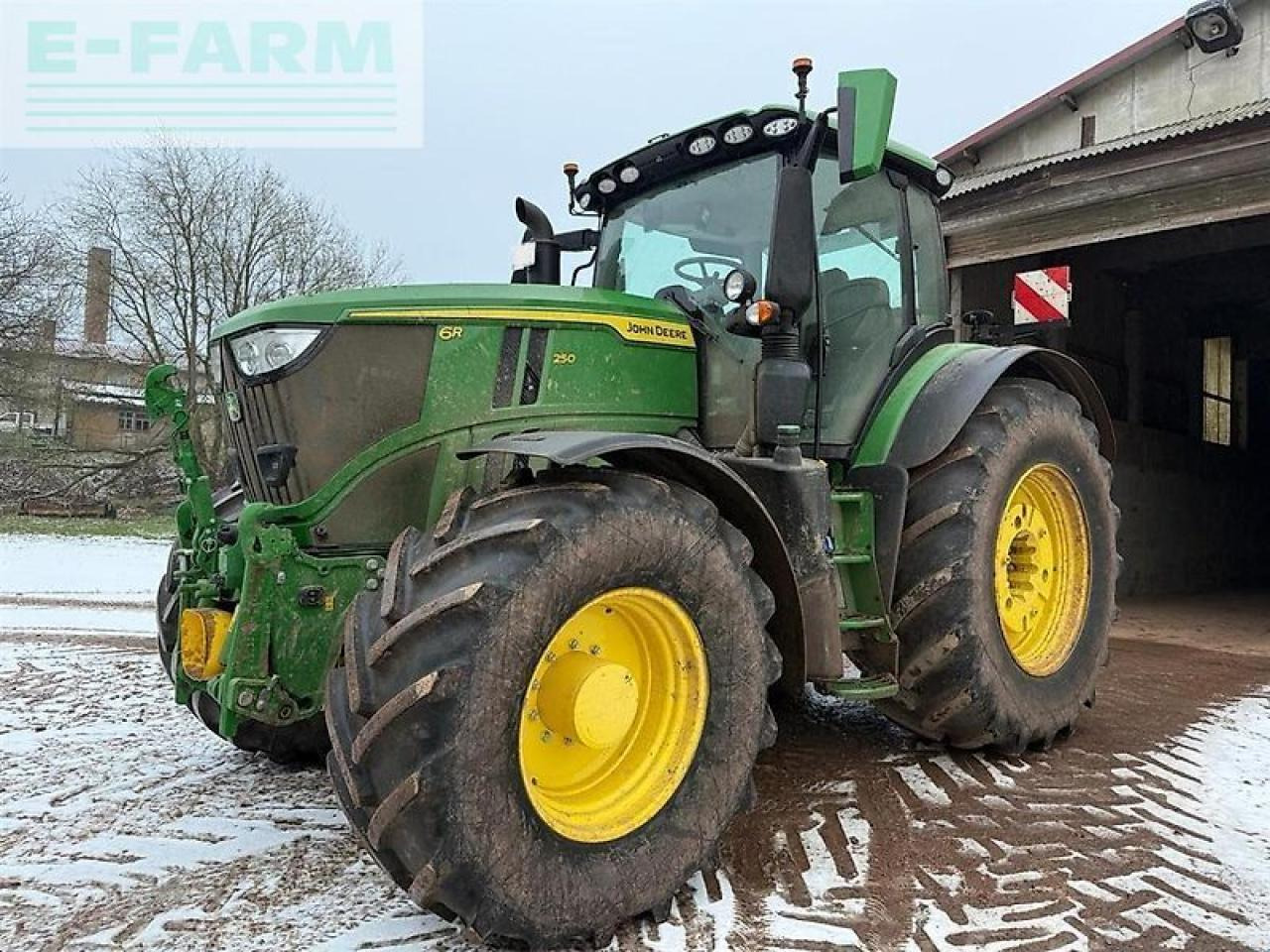 John Deere 6r 250 - Трактор: фото 1 John Deere 6r 250 - Трактор: фото 1