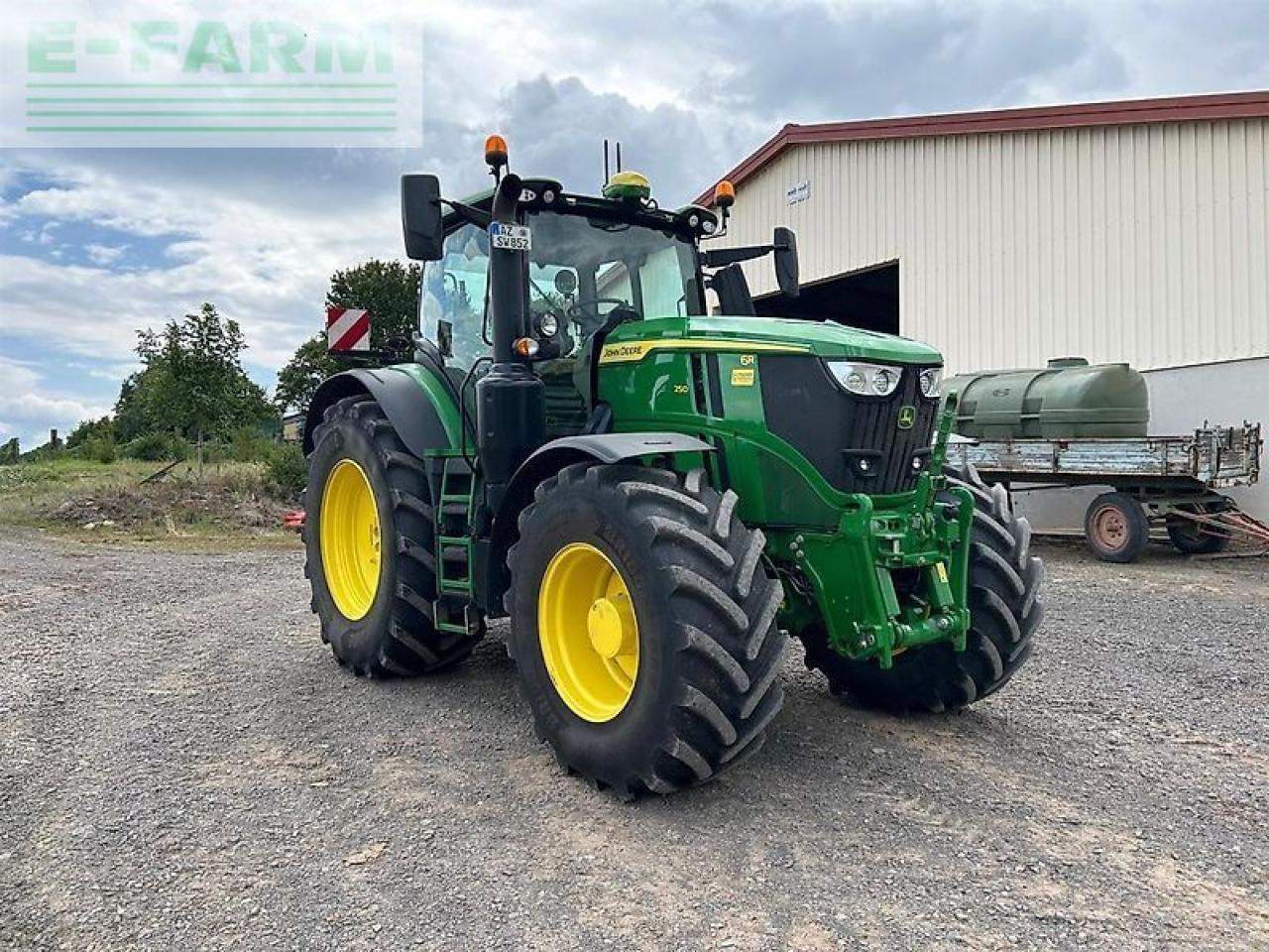 John Deere 6r 250 - Трактор: фото 5 John Deere 6r 250 - Трактор: фото 5