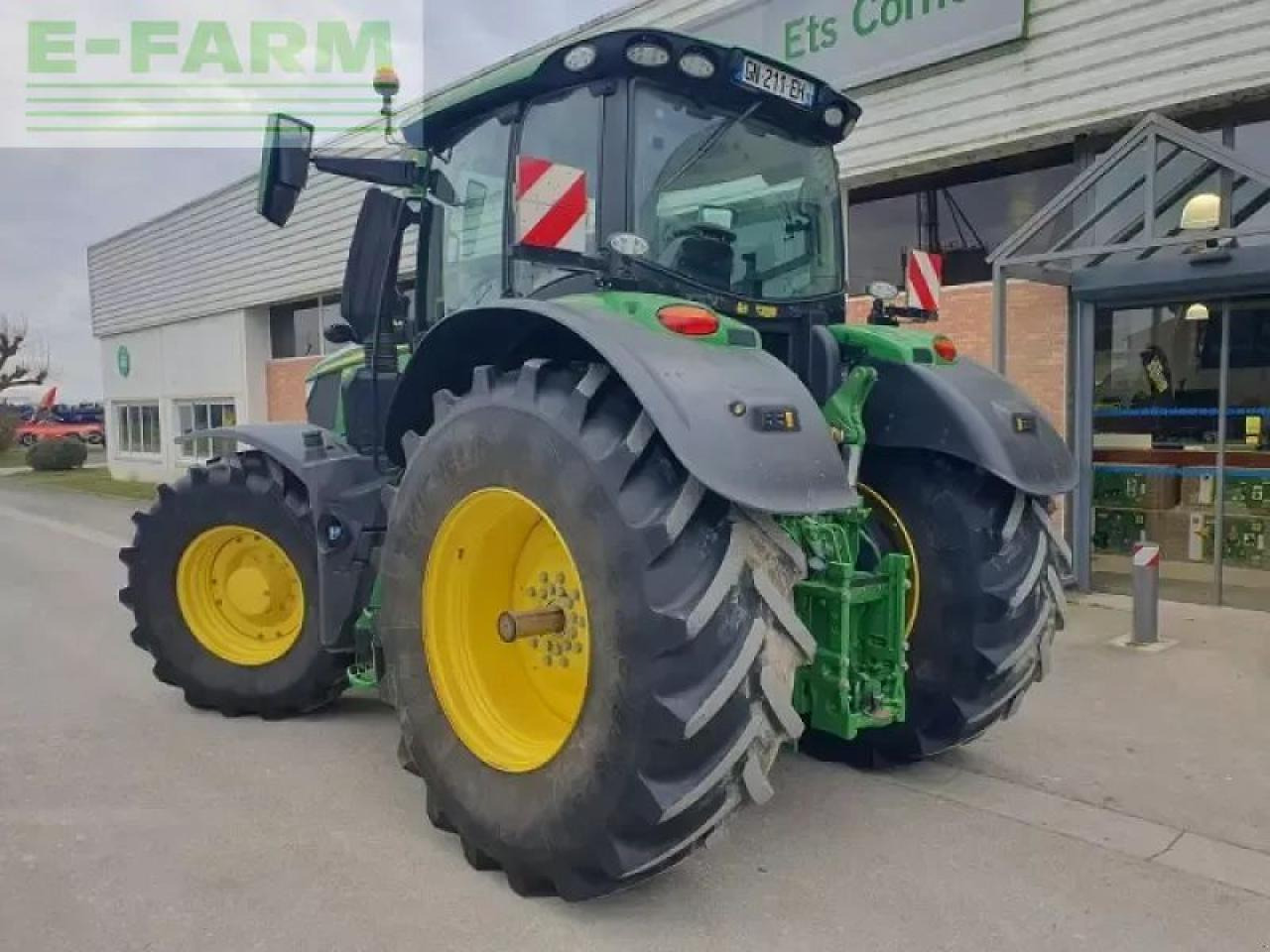 John Deere 6r 250 - Трактор: фото 4 John Deere 6r 250 - Трактор: фото 4