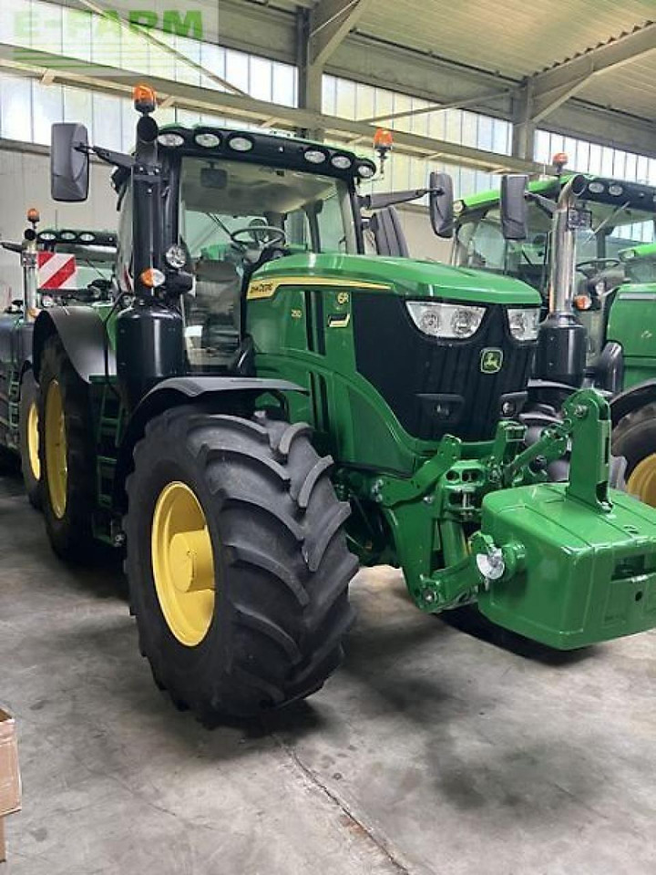 John Deere 6r 250 - Трактор: фото 1 John Deere 6r 250 - Трактор: фото 1