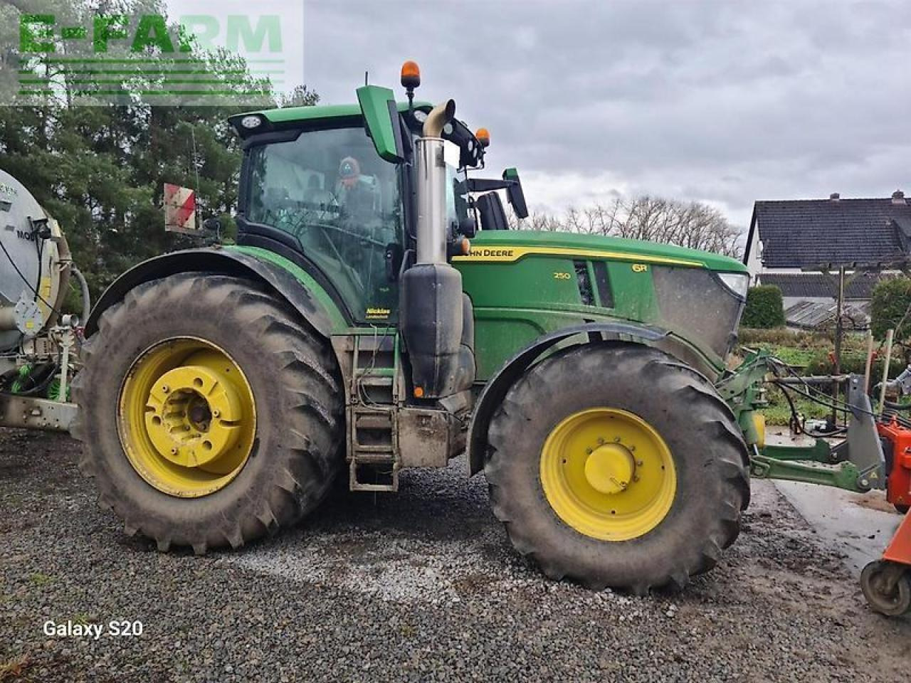 John Deere 6r 250 - command pro - Трактор: фото 2 John Deere 6r 250 - command pro - Трактор: фото 2