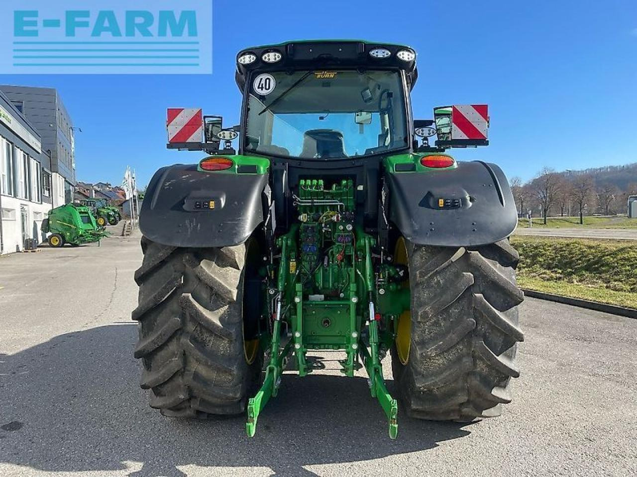 John Deere 6r215 / 6r 215 - Трактор: фото 4 John Deere 6r215 / 6r 215 - Трактор: фото 4