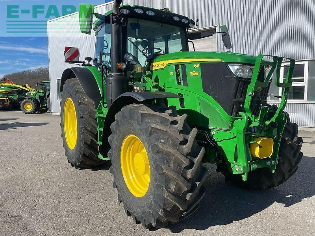 John Deere 6r215 / 6r 215 - Трактор: фото 2 John Deere 6r215 / 6r 215 - Трактор: фото 2