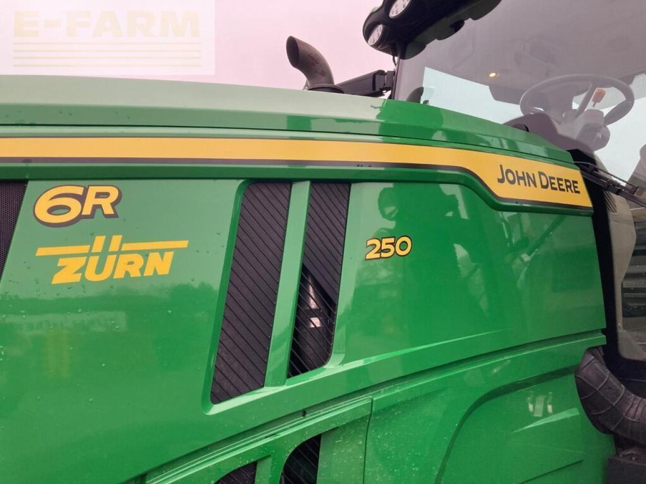 John Deere 6r250 - Трактор: фото 2 John Deere 6r250 - Трактор: фото 2