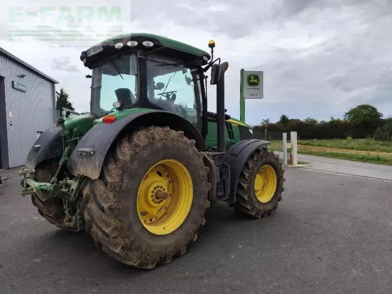 John Deere 7210r - Трактор: фото 2 John Deere 7210r - Трактор: фото 2