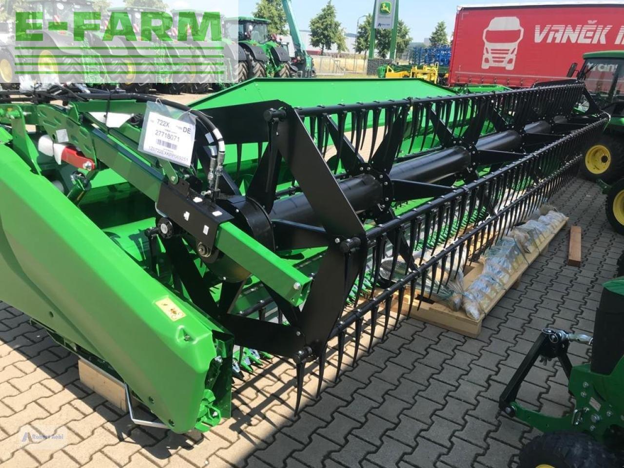 John Deere 722x - Жатка зерновая: фото 4 John Deere 722x - Жатка зерновая: фото 4