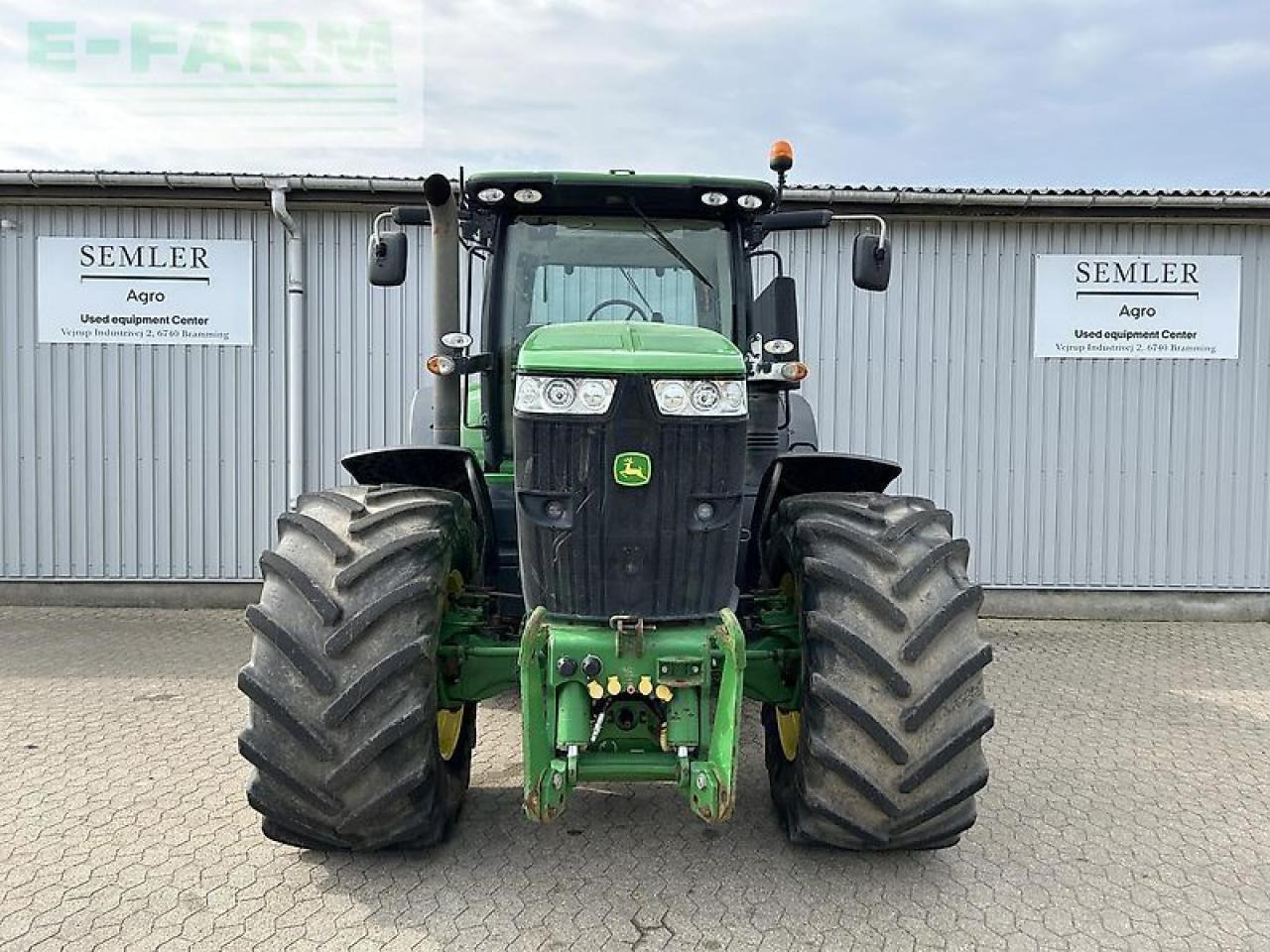 John Deere 7230r - Трактор: фото 2 John Deere 7230r - Трактор: фото 2