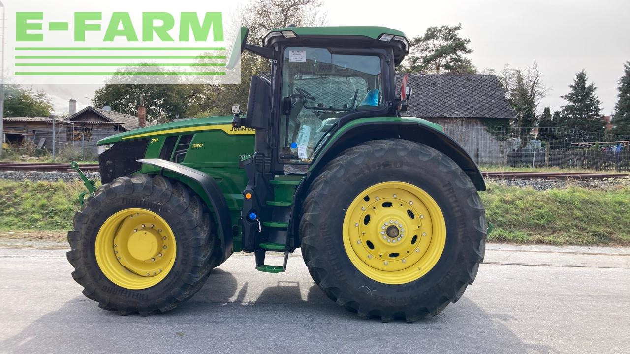 John Deere 7R330 - Трактор: фото 2 John Deere 7R330 - Трактор: фото 2