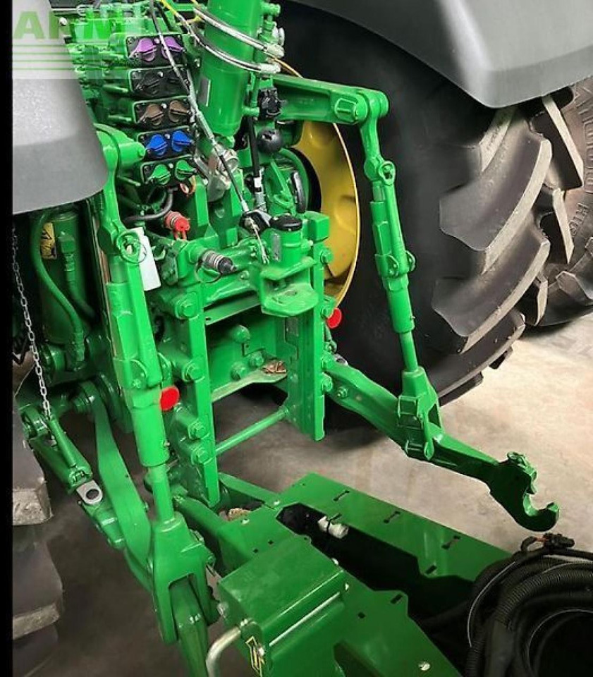John Deere 7r 330 - Трактор: фото 2 John Deere 7r 330 - Трактор: фото 2