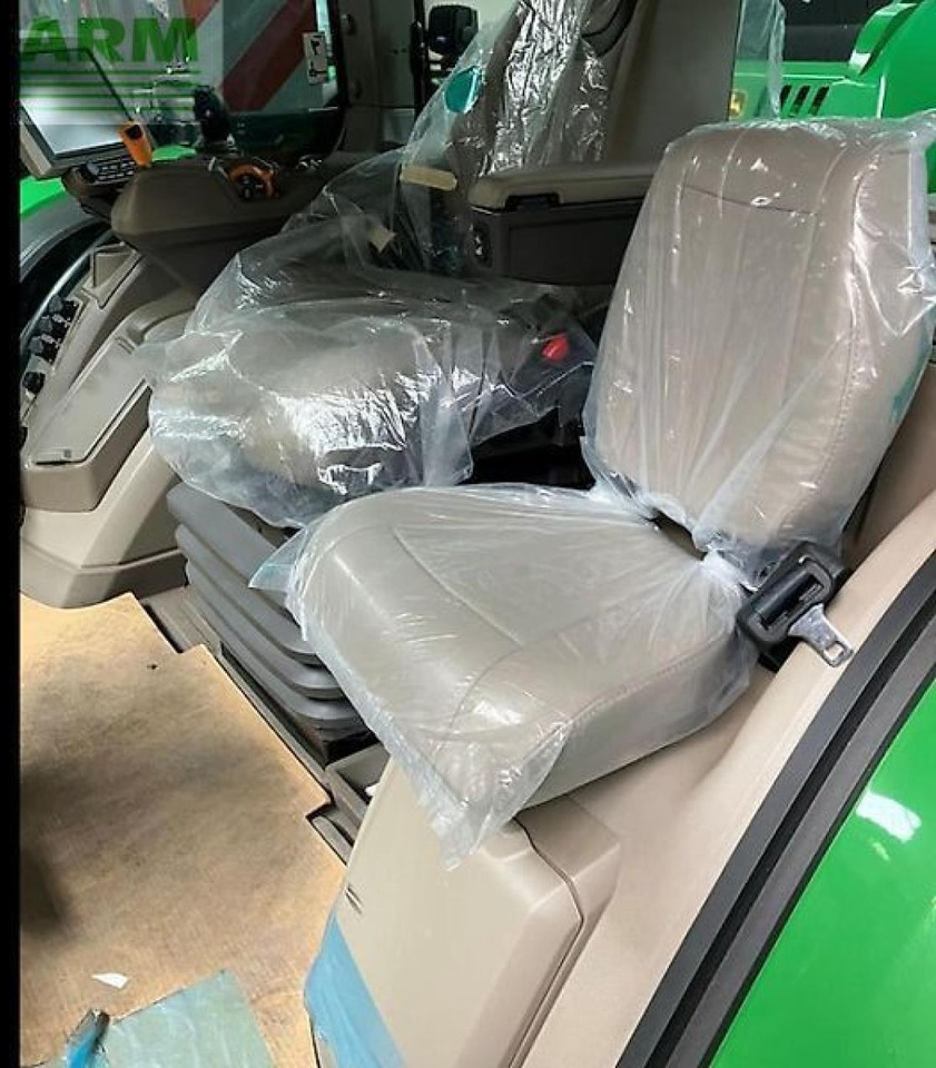 Трактор John Deere 7r 330: фото 6 Трактор John Deere 7r 330: фото 6