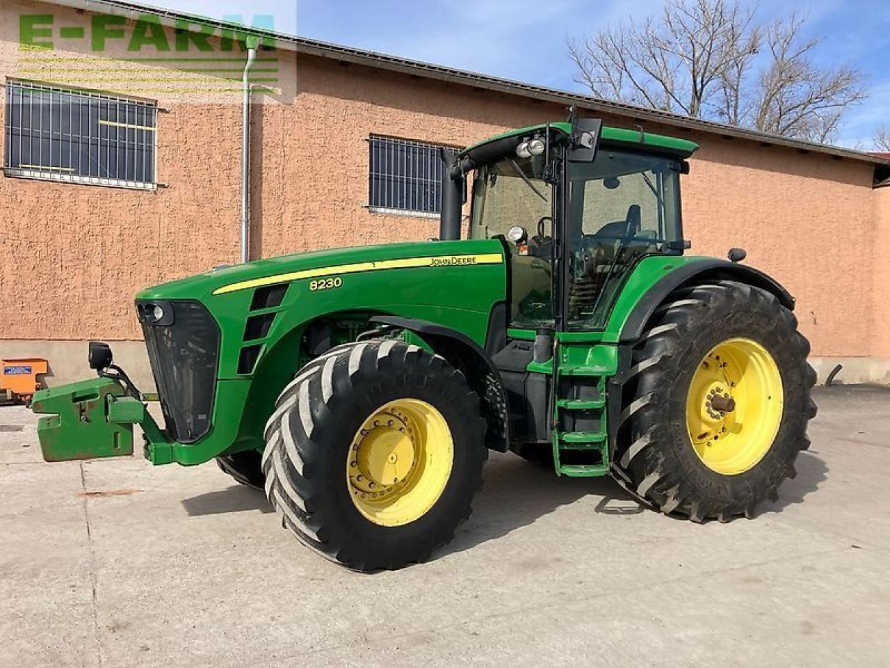 John Deere 8230 ils, powr shift - Трактор: фото 1 John Deere 8230 ils, powr shift - Трактор: фото 1